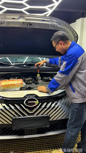 自己更换传祺车型空调、空气滤芯简单方便。还能省不少钱 适用于广汽传祺传奇S7 GS3 GS4 GS8 ES9 M6 E8 E9 M8 GA3 GA3S视界 影豹 影酷 影动 GA4 GA5 GA6 GA7 GA8 gm6 gm8 gs6 gs5 gs7#空调滤芯 #空气滤芯 #汽车保养