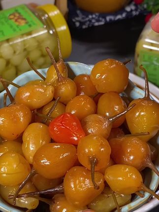 #泡椒, 香辣脆爽泡椒,辣的过瘾,辣的冒汗,爱吃辣的家人,带点回去尝尝#口感特别好 #美食 #快来一起尝个鲜 #七彩泡椒