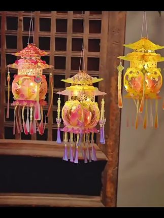 新款中秋节手提花塔灯笼儿童diy手工材料包发光古风宫灯国潮花灯。#花灯 #手工制作 #灯会 #中秋节手工灯笼 #国潮花灯