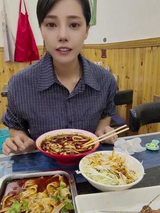 喝点啊……#老赵家刀削面 #喝点啊