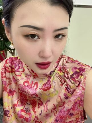 这汗出的哗哗的,跟蒸桑拿似的,零下30多度我没咋的,零上30多度我真受不了,我是地地道道的东北人啊🤣