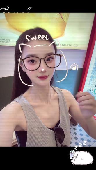 来吧 我的宝宝们 让我来宠你们 #港师傅菠萝包