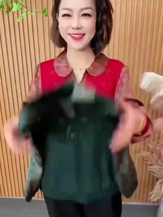 妈妈春秋中老年春节喜庆穿搭本命年拼接烫钻洋气妈妈装长袖上衣 #好物分享 #好物推荐 #好物 #居家好物