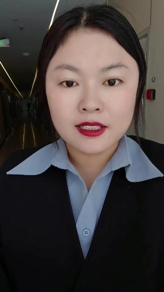 滁州骑电瓶车上下班和骑电瓶车送小的的要注意了,可不要逆行闯红灯和不戴头盔。#滁州同城#电瓶车#滁州交通#滁州人 #滁州汽车保养