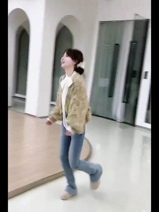 2025秋冬新款法式名媛气质甜美蝴蝶结系带长袖蕾丝衫女温柔风上衣#蕾丝衫 #长袖蕾丝衫 #温柔风上衣