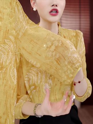 #休闲穿搭 #气质女神 #显白颜色 #温柔风穿搭 #修身显瘦