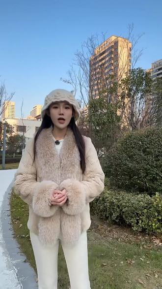 故乡有山有海,五官有眉有眼,好眉形,让眉眼藏千颜!
#樱小木 #眉型即刻效果 #眉型设计 #纹眉哪里好 #野生眉毛