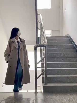 200多斤高个子胖mm必备!春秋过膝超长宽松大码风衣 #春秋风衣 #胖mm穿搭 #高个胖mm #过膝大衣 #春秋大衣