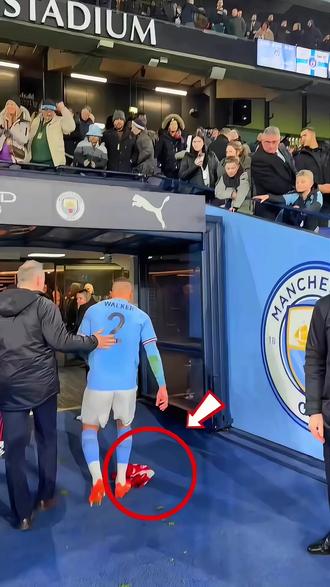 足坛 5 件被禁球衣!曼联灰衣、乌克兰地图全上榜 #奇趣 #体育 #足球 #科普