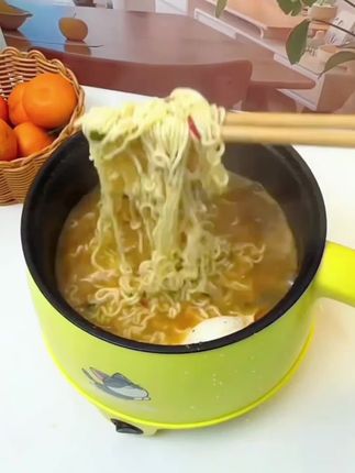 我家平时用的多功能#小电锅 蒸煮煎炸炖炒样样都可以,关键质量也非常好#电煮锅 #厨房小家电#不粘锅电饭煲 #好物推荐🔥 #好东西一起分享 @DOU+上热门 @DOU+小助手