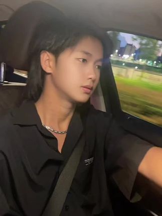 角度不同,又怎么会相互理解,所以没有所谓的感同身受,成年人的世界如无共鸣 沉默即安……