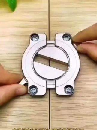 #关门神器 家里有老人的,不认识字的,一定能帮到您#固定器 #家具五金配件 #安全锁