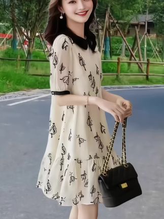 #夏季穿搭#减龄显瘦穿搭#休闲舒适#印花连衣裙