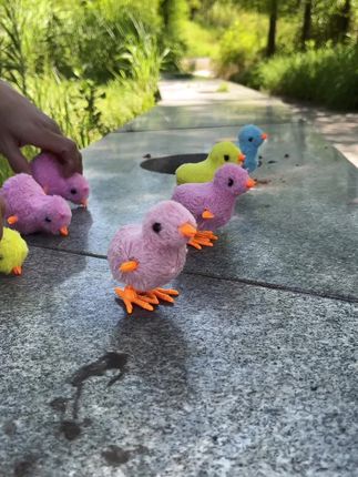 儿童玩具跳跳小鸡
