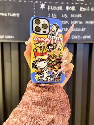 这个#史努比汉堡手机壳 真的太可爱了!它是这种硬壳的,拿在手上很有质感,而且上面的史努比图案超萌的,特别适合喜欢史努比的朋友们,不管是小学生还是大学生都能用。#防摔手机壳 #菲林二合一手机壳 #个性手机壳#手机壳