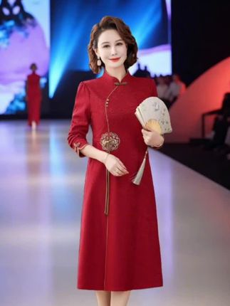 ##谁穿谁漂亮 #气质女神穿搭 #时尚气质穿搭 #优雅气质 #时尚穿搭女装