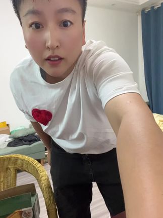 一吃一个不吱声