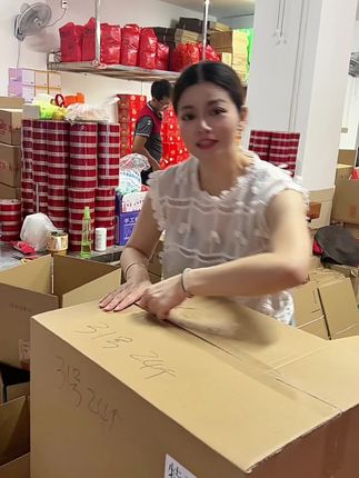 烧腾腾的特香包到货啦!新鲜现做新鲜发货,绵润细腻,是80年代的古早味#8090的童年回忆 #古早味 #新鲜出炉 #现做现发