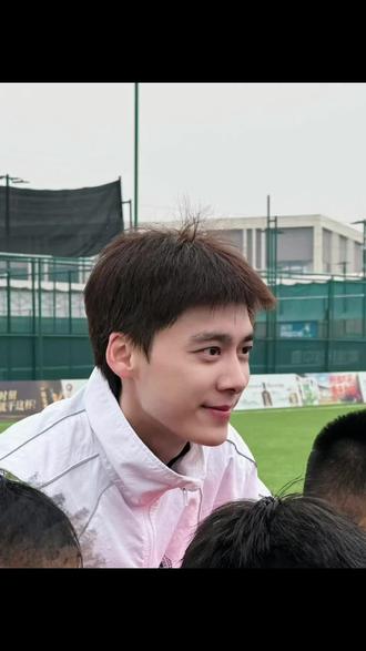 请这样一直开心幸福吧#李易峰#evanbee