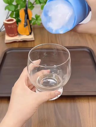 夏天用这个大冰球子喝个饮料喝个小酒真的太过瘾了!#冰球模具 #自制冰球的做法 #超便宜超划算