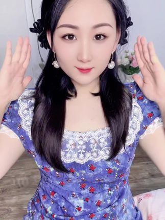 这款蝴蝶结鸭嘴夹也太好看了叭,无论怎么搭配都好看#扎头发简单好看 #日常发型 #简单好看发型 #头饰发饰 #美出高级感