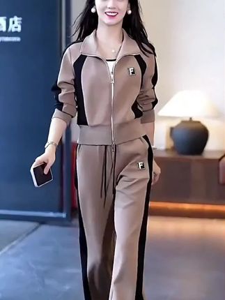 休闲运动服套装女2025春秋季新款时尚洋气卫衣阔腿裤两件套#穿搭 #运动套装 #休闲运动套装 #卫衣 #阔腿裤 @抖加🔥上热门🔥dou+🔥热点宝 @抖音小助手