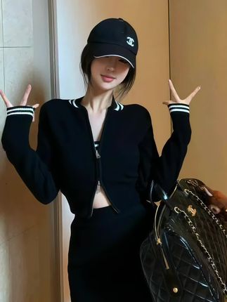 秋季修身显瘦内搭上衣休闲简约薄款长袖开衫气质时尚收腰半身裙女#高级感穿搭 #气质优雅穿搭 #辣妹穿搭 #时尚气质穿搭 #早秋穿搭