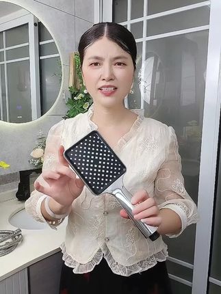 浴霸增压花洒喷头,加压大出水量,出水细腻柔和,让你畅享沐浴舒爽感。#增压花洒喷头#淋浴花洒#手持式莲蓬头#浴室好物 #生活好帮手