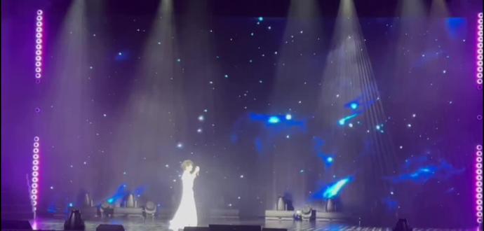 当我知道手写体歌词是你自己写的那一刻
除了泪目我竟形容不出那一刻的心情
人生第一次演唱会
你两真的是用心又真诚
我终于知道粉丝为啥疯一阵癫一阵
因为你两呀
让我们一会儿开心的笑
一会儿又感动的泪目
#郝熠然 #云旗 #云熠星河