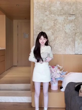 浩哥严选●摩登皮裙JJQ4BSQ5431时尚高品质纯色百搭半身裙有安全裤#甜美穿搭 #藏肉显瘦穿搭 #百搭显瘦 #显瘦显高