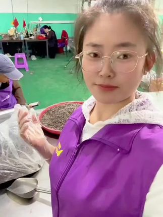 小而香的黑瓜子打包发货啦?喜欢吃的老乡不要错过啦#家乡的味道 #家乡特产 #瓜子