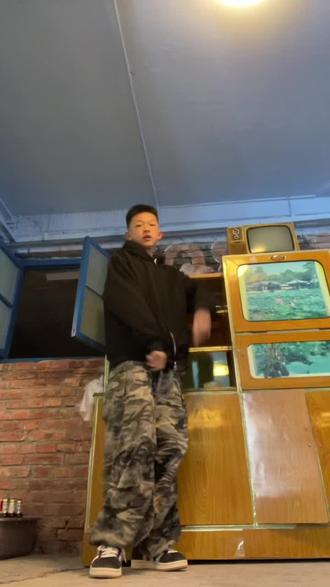 chill一下~#cortis进行曲#开始跳舞吧#10后 #刘子睿#灵魂街舞