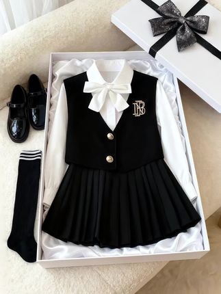#学院风穿搭 #甜美穿搭 #秋季开学穿搭分享#早秋韩系氛围感穿搭#早秋松弛感穿搭@抖加🔥上热门🔥dou+🔥热点宝