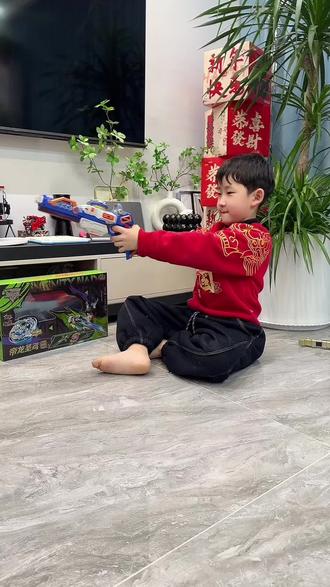 解锁陀螺新玩法,自由拼装有新意!#奥迪双钻 #飓风战魂 #飓风战魂陀螺 #找到了专治过年无聊的玩具