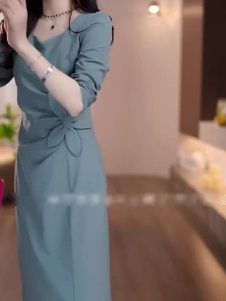 时尚法式轻奢长袖连衣裙女2025年秋季新款气质显瘦中长款开叉裙子#时尚法式轻奢长袖连衣裙女2025年秋季新款气质显瘦中长款开叉裙子