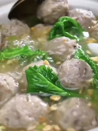 手工新鲜爆汁筋道正宗潮汕牛肉丸/牛筋丸#在家做美食 #牛筋丸牛肉丸 #地方特色美食 #美食推荐 #快来一起尝个鲜