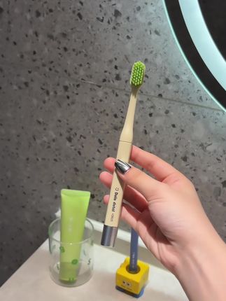 好看的牙刷 哄自己刷牙#成人牙刷#口腔护理#硬毛牙刷#种草#开学季 球