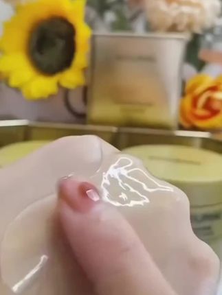 沪美贵妇黄金莹润修护眼膜贴紧致眼部保湿滋润Q弹弹的冰冰凉凉一盒60贴才个位数,姐妹们值得入手 #眼膜 #黄金眼膜 #眼部护理#每日护肤 #变白变美