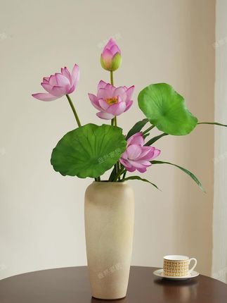 #仿真花 #荷花 #莲花 #客厅装饰 #花艺摆件 高级感仿真荷花 / 莲花,客厅装饰花艺摆件,营造雅致氛围。