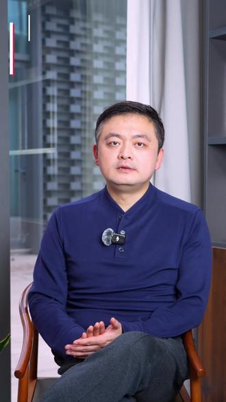 如果用一个字总结这一年,你会选什么?近期,新华网发布2025年度汉字,“韧”字当选。它不是硬扛,也不是逞强,而是在压力之下不崩塌,在反复冲击中慢慢调整方向。新的一年,愿我们都能拥有“千磨万击还坚劲”的生命力。
#年度字 #韧性 #时代观察 #作文素材 #语文学习