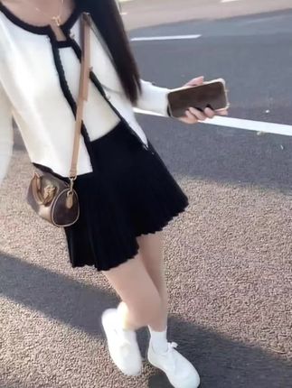 奶系早秋上衣毛衣外套女针织吊带背心+长袖开衫短款两件套小香风
