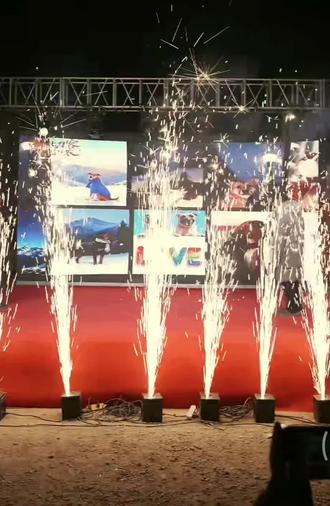 汪汪英雄会大合唱! 无言的战士啊,守护着种子的生长,守望着为生命照亮的土壤!西北刀客全体小汪汪都是最棒的宝贝!@西北刀客-机油手 @西北刀客-公益护农 @西北刀客-徐晒晒 @西北刀客摄影-李 #西北刀客战队 #守护者 #实战猎犬 #无畏者 #纪念