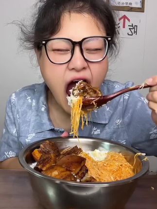 #香辣金针菇 #美食