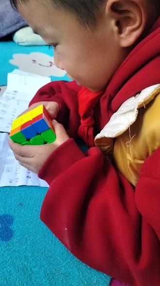 学习魔方,还把图纸给画上了