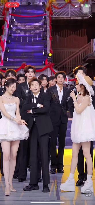 今天520,发的都是🍬姐妹们放心看放心嗑! OK夫妇💑来袭,各位注意避让!#紫霖 #紫霖cp #龙浩天妹妹 #龙悦 #ok夫妇