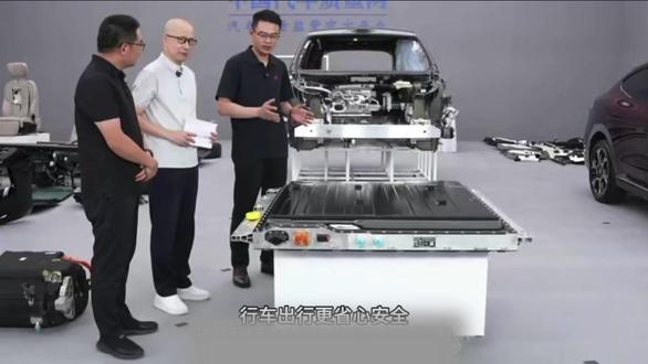 从前配齐豪华配置得五十万 昊铂S600直接全系拉满 隔音音响座椅高阶智驾全都标配 五十万档次轻松拿下买车闭眼冲#昊铂星推官#广汽昊铂#昊铂S600满配超值上市#广汽昊铂为宠粉包下阿那亚#给自己放一天Sportcation