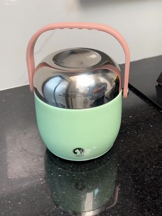 现在上班带饭,给孩子送饭我都用他了,内胆316材质,能保温12小时。早上带饭中午热乎乎的.#保温饭盒 #带饭上班 #316保温桶#便当盒