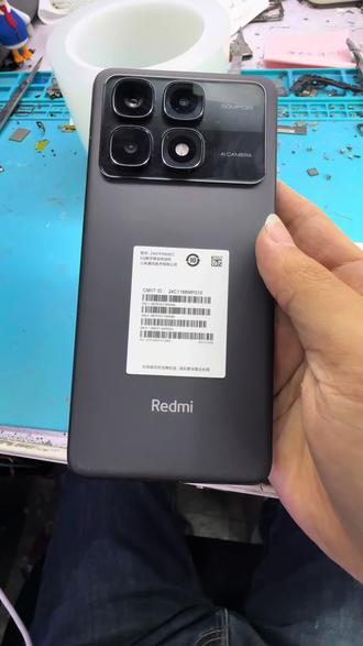 红米k70至尊正常使用黑屏不开机,此型号有通病,不能盲目上来动cpu#红米k70至尊不开机 #手机维修保资料 #无锡修手机