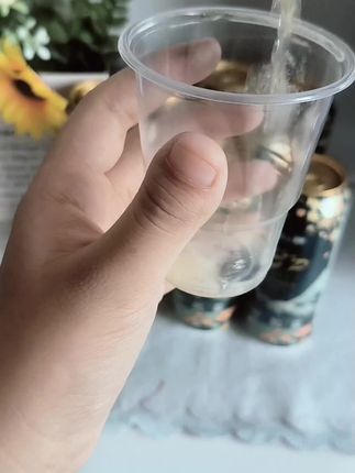 爱喝茶又爱喝啤酒的朋友有口福了,快去看看到手9瓶才多少钱#龙井茶啤 #啤酒 #夏日特饮 #超便宜超划算#轩博