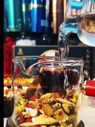 八瑧茶含人参枸杞黄芪桑椹,常喝养出好状态#生活服务热点中心 #每天都可以喝的养生茶 ##养生就是养健康 #菊花枸杞茶 @@DOU+小助手